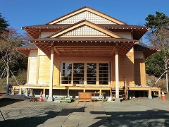 建築中の八雲神社拝殿