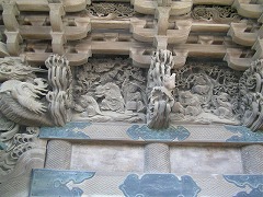 社殿の彫刻